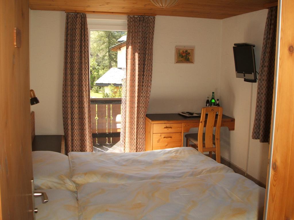 Erzhorn Hotel Arosa Ruang foto